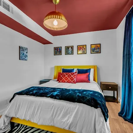 Apartment Spacious 2br Downtown | Free Parking Nashville