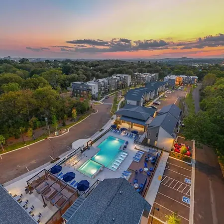Landing Apartments - Meridian Park Nashville