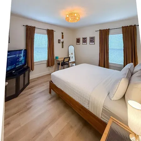East 2br King Bed Retreat Apartment Nashville