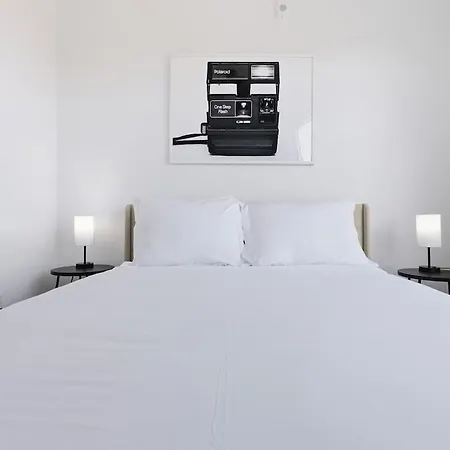 Peaceful Retreat - Views, Close To Broadway