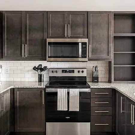 Landing Apartments - Meridian Park Apartment