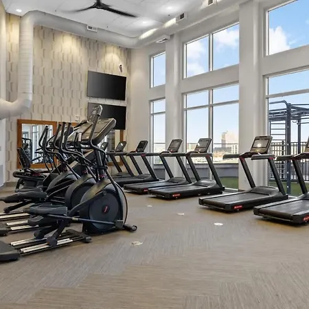 1br Retreat Near Ryman With Gym Access * Nashville