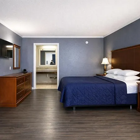 Hotel Quarters & Nashville