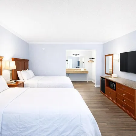 Hotel Quarters & Nashville