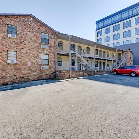 Apartment 1 Mi To Dtwn: Pet-friendly In *