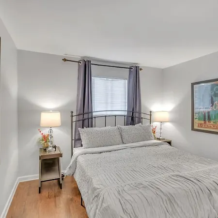 Apartment Nash Riverfront Condo, Sleeps 6, Walk To Broadway Nashville
