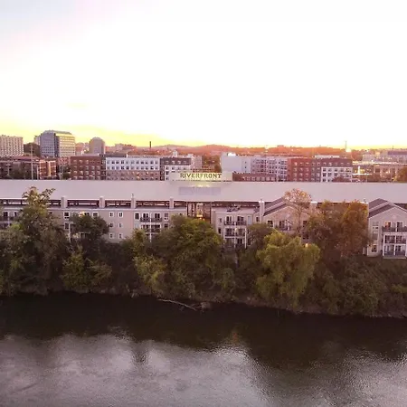 Nash Riverfront Condo, Sleeps 6, Walk To Broadway
