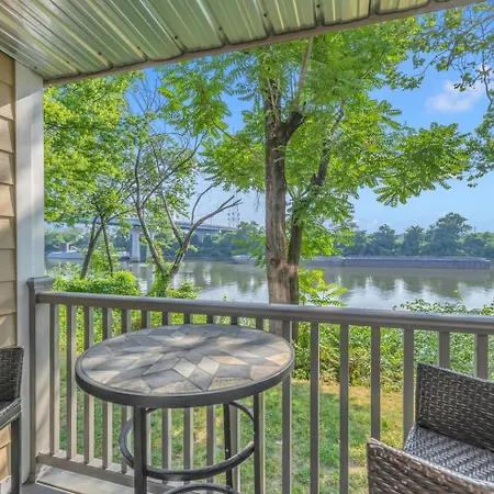 Nash Music City Condo, Sleeps 6, Walk To Broadway *