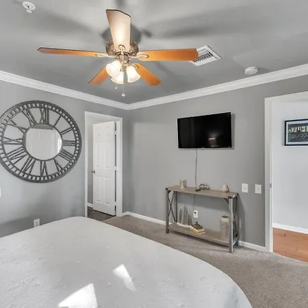 Apartment Nash Music City Condo, Sleeps 6, Walk To Broadway Nashville