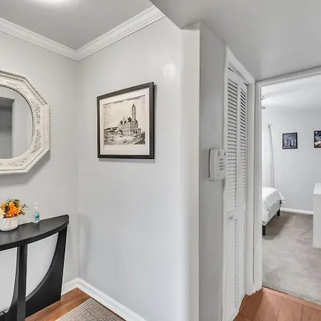 Nash Music City Condo, Sleeps 6, Walk To Broadway Apartment *