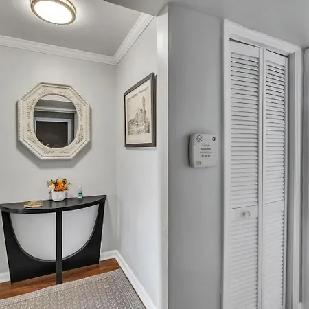 Apartment Nash Music City Condo, Sleeps 6, Walk To Broadway Nashville