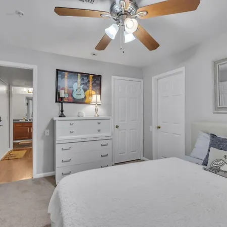 Apartment Nash Music City Condo, Sleeps 6, Walk To Broadway Nashville