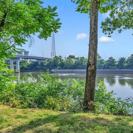 Nash Music City Condo, Sleeps 6, Walk To Broadway Nashville