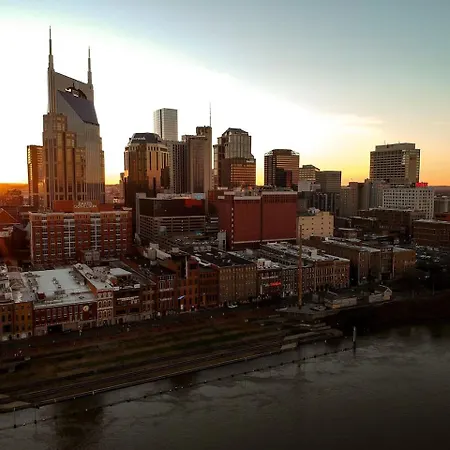 Nash Music City Condo, Sleeps 6, Walk To Broadway Apartment Nashville