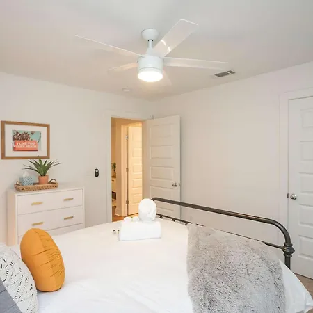 Holiday home Vacation Haven Hot Tub Fire Pit Grill & Arcade Nashville