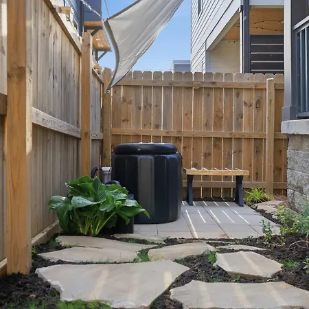 Designer Single Family House-rooftop- Hot Tub * Nashville