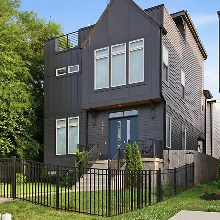Designer Single Family House-rooftop- Hot Tub *