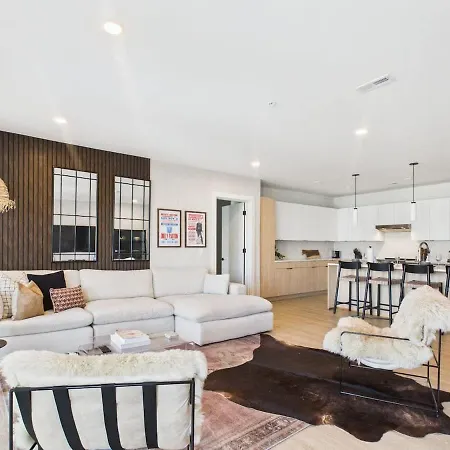 Holiday home Hyve - Mahogany - Walk To Broadway *