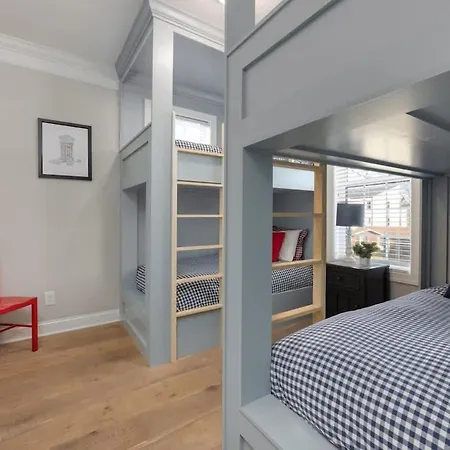 Gulch Melody - Private Rooftop - Heart Of Gulch Holiday home *