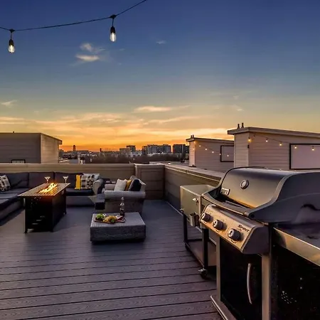 Gulch Melody - Private Rooftop - Heart Of Gulch Holiday home