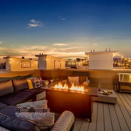 Gulch Melody - Private Rooftop - Heart Of Gulch Holiday home