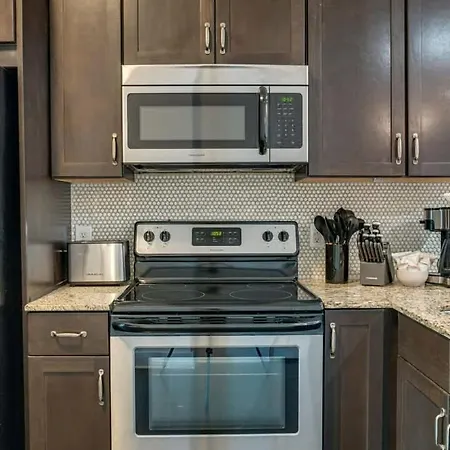 Holiday home Lofts At 30th - Urban Sky - Mins To Broadway *