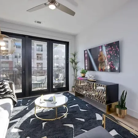 Echo - Odyssey - Heart Of Midtown Holiday home *