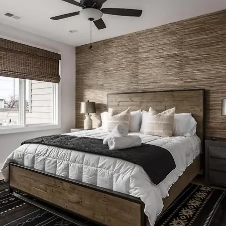 Urban Row - Rooftop Hottub - Heart Of Gulch Holiday home