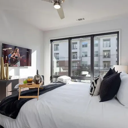 Echo - Odyssey - Heart Of Midtown Holiday home *