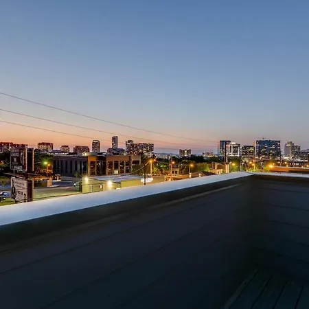 Downtown Dolly - Heart Of Gulch - Rooftop Hot Tub Holiday home