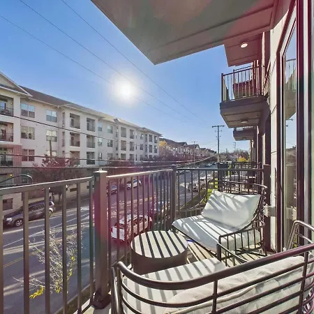 Holiday home Riffs - 2 Unit Odyssey Combo - Heart Of Midtown