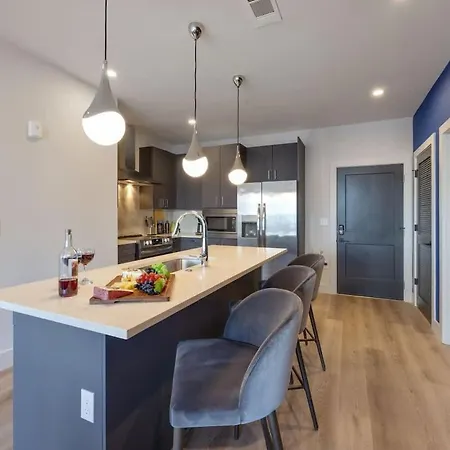 Modern Muse-odyssey-full Gym-heart Of Midtown Holiday home *