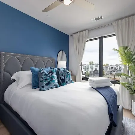 Parthenon Park-odyssey-heart Of Midtown Holiday home