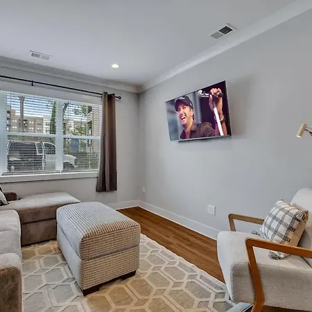 Melrose Mix - Rooftop Deck - 5 Mins To Broadway Holiday home