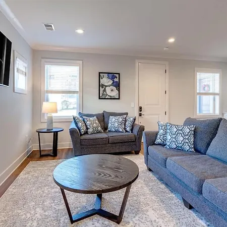 Holiday home Melrose Mix - Rooftop Deck - 5 Mins To Broadway *