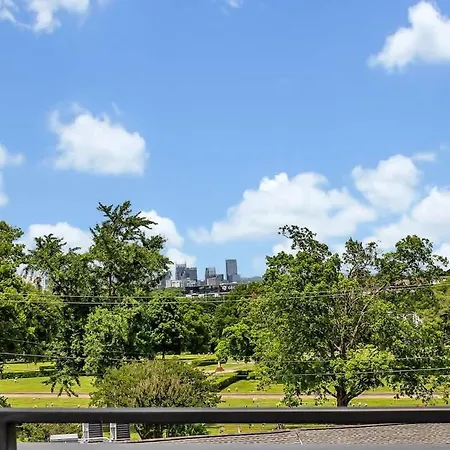 Holiday home Bass - Private Rooftop - 8 Mins To Broadway Nashville