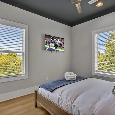 Tenor - Private Rooftop - 8 Mins To Broadway Holiday home Nashville