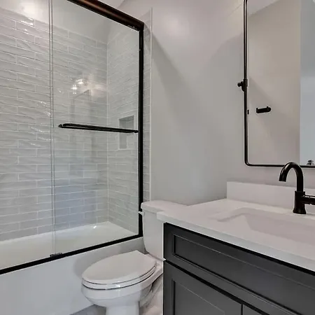 Tenor - Private Rooftop - 8 Mins To Broadway Holiday home Nashville