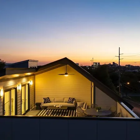 Holiday home Luxe-elevate-modern Luxury-stunning Views