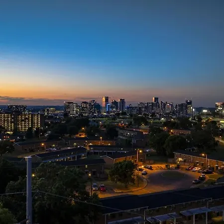 Luxe-elevate-modern Luxury-stunning Views Nashville