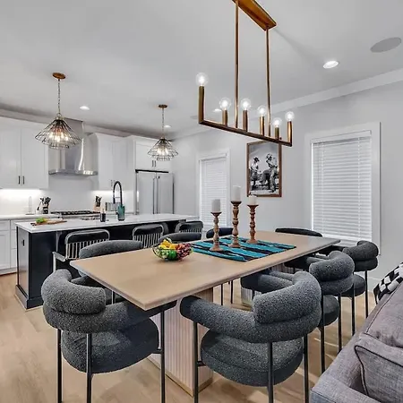 Resonant - 2 Townhomes - 2 Private Rooftop Decks Nashville