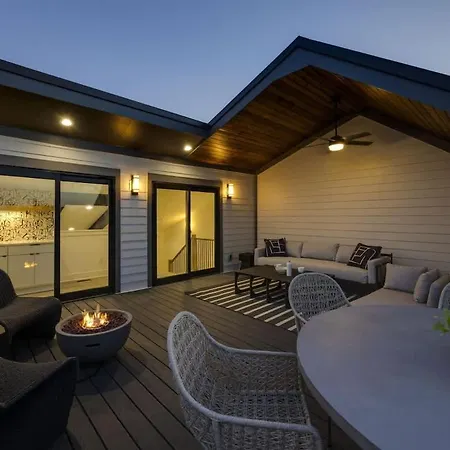 Enchant - Stunning Views - Modern Luxe