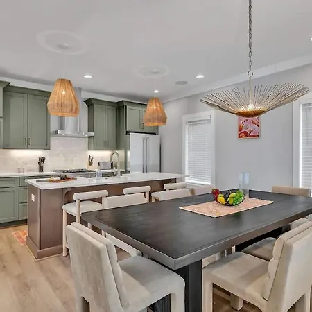 Resonant - 2 Townhomes - 2 Private Rooftop Decks * Nashville