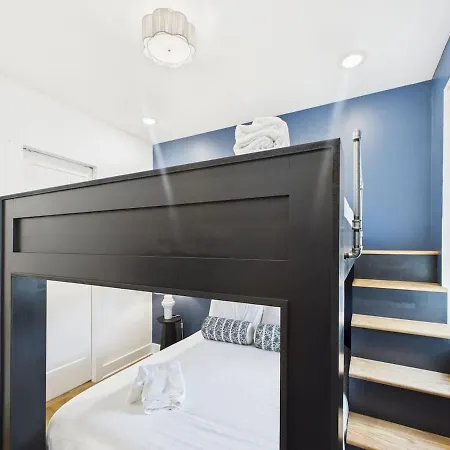 Holiday home Gallatin Retreat-private Balcony-in East Nashville