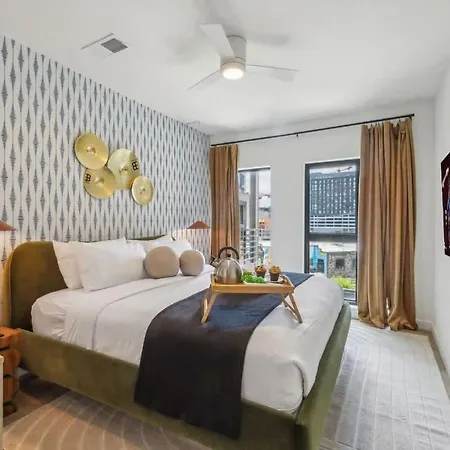Holiday home Hyve - Harmony Strum - Walk To Broadway - Pool & Gym Nashville