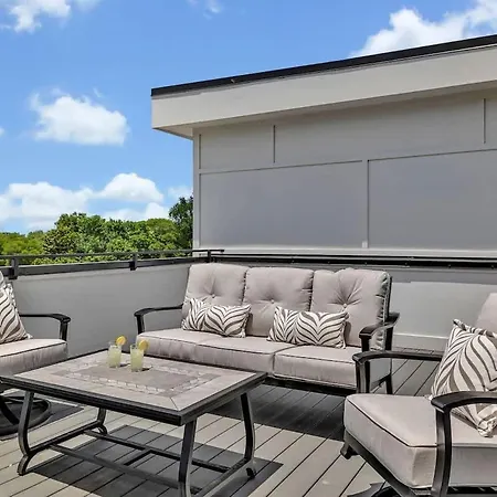 Resonant - 2 Townhomes - 2 Private Rooftop Decks Holiday home Nashville