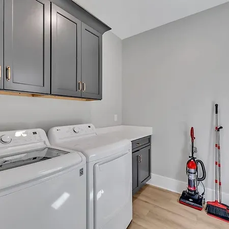 Resonant - 2 Townhomes - 2 Private Rooftop Decks Holiday home