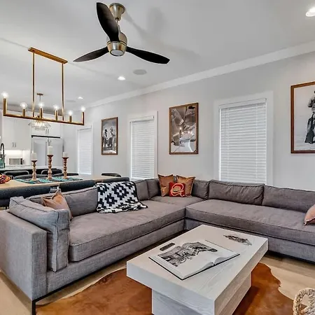 Resonant - 2 Townhomes - 2 Private Rooftop Decks Holiday home