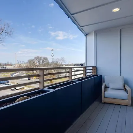 Notes - Sleeps 8 - Mins To Broadway!