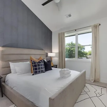 Enchant - Stunning Views - Modern Luxe * Nashville